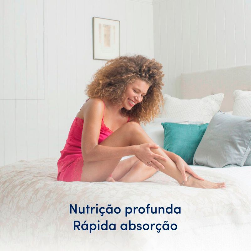 790014-06-Locao-Desodorante-Hidratante-Corporal-Dove-Nutricao-Essencial-200-ml