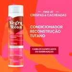 2022101876-03-Kit-Shampoo-Negra-Rosa-Reconstrucao-Tutano-300ml-E-Condicionador-Negra-Rosa-Reconstrucao-Tutano-300ml