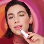 813257-04-Balm-Labial-Vult---Fruit-tella-Morango-Com-Creme-35g